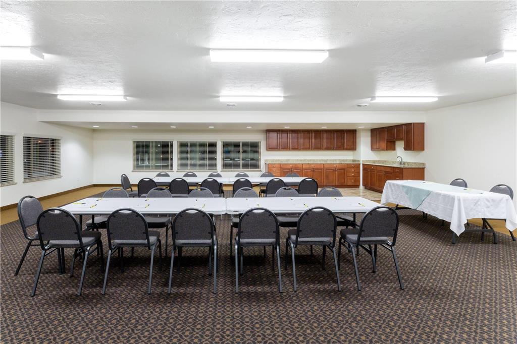 Super 8 by Wyndham Montpelier - photo 13