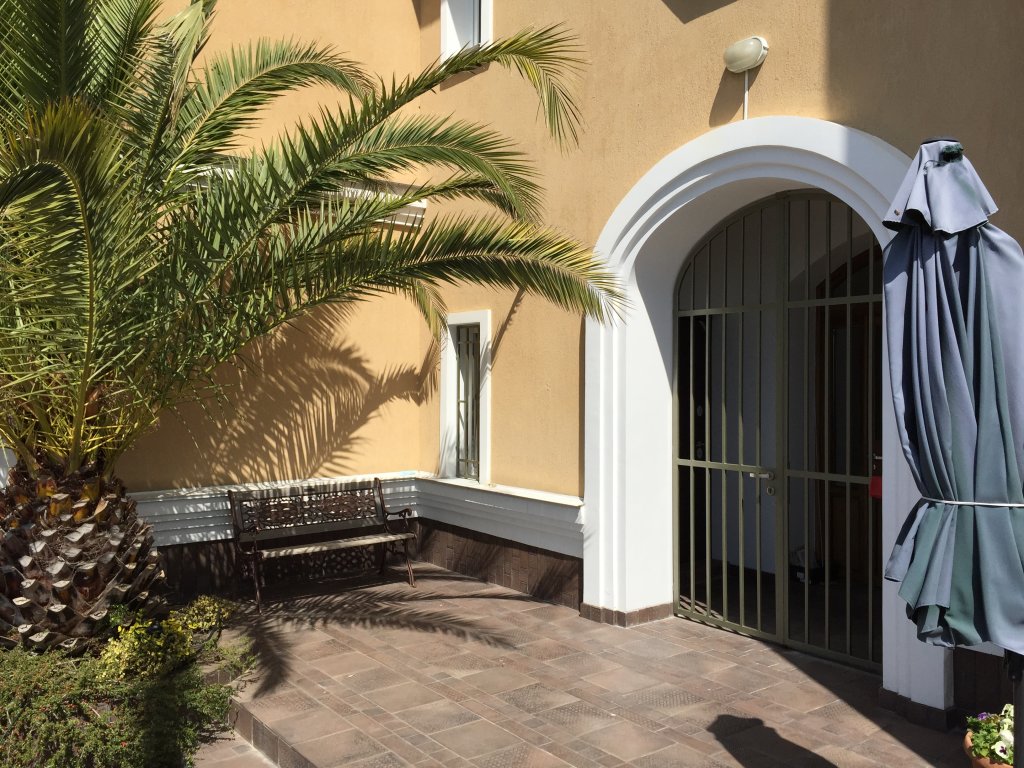 Townhouse Ryadom s morem s basseinom Villa — 4-Star Luxury Hotel in Sochi, Russia