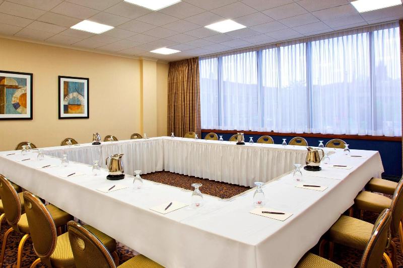 Sheraton Syracuse University Hotel & Conference Center - photo 114