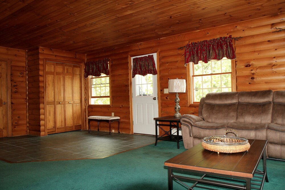 Sara Placid Inn & Suites - photo 49