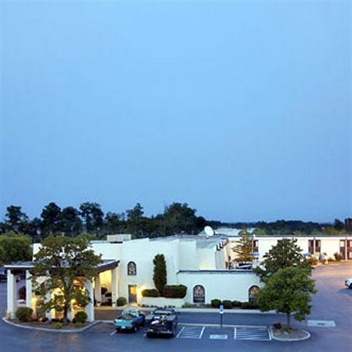 Howard Johnson - photo 9