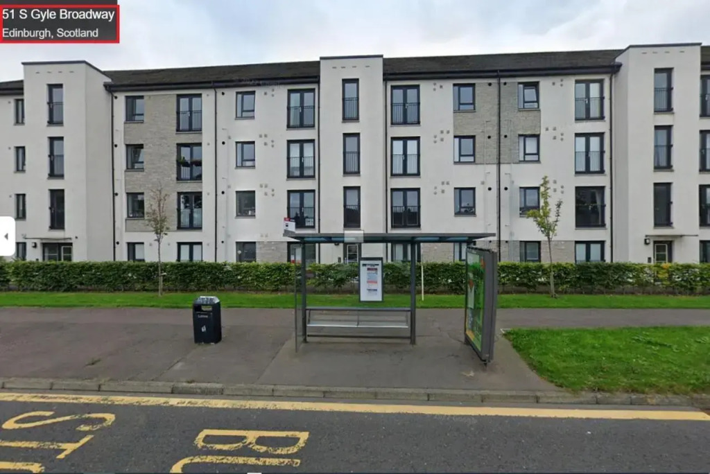 Newbuild 3 bedrooms 2 baths 5 mins from airport in Edinburgh, United Kingdom