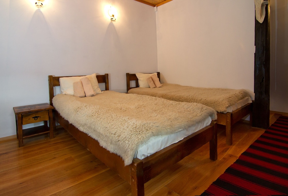 Dedovite kashti — Lovech — photo 5