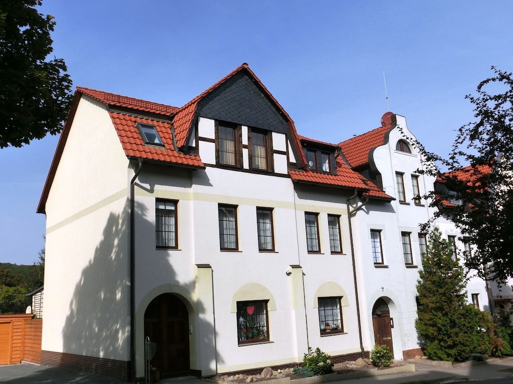 ALACARD Ferienwohnungen Höffgen Thale Harz — 4-Star Luxury Hotel in Thale, Germany