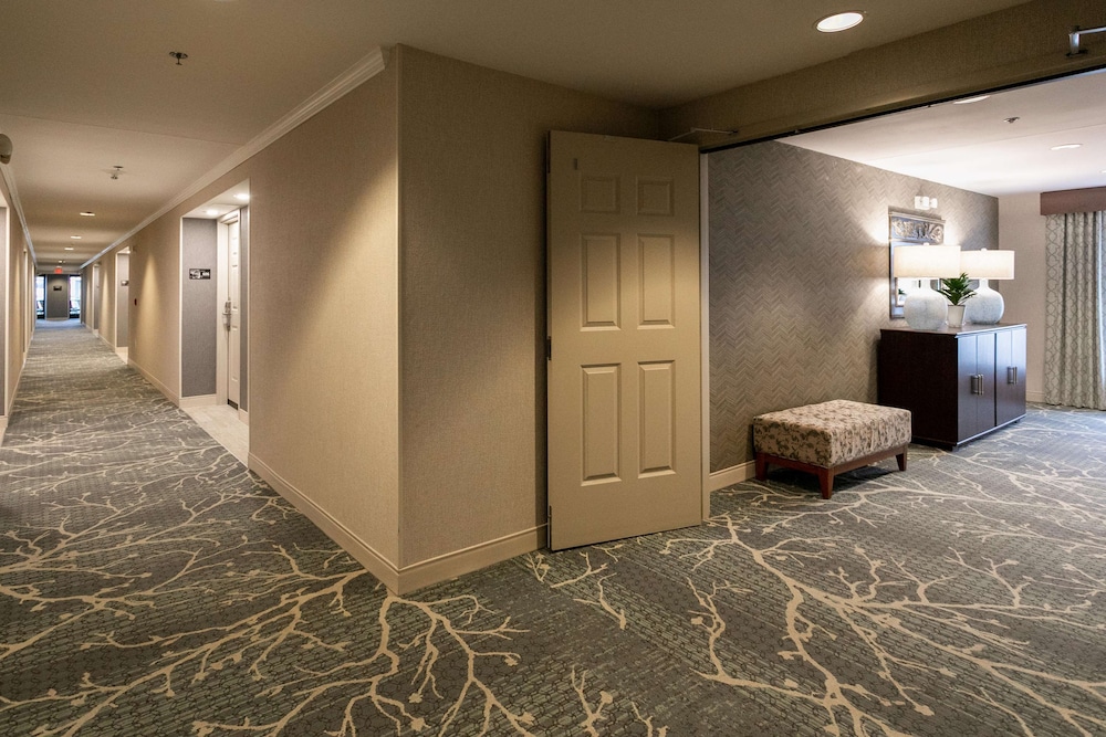 Hampton Inn & Suites Nashville Green Hills - photo 3