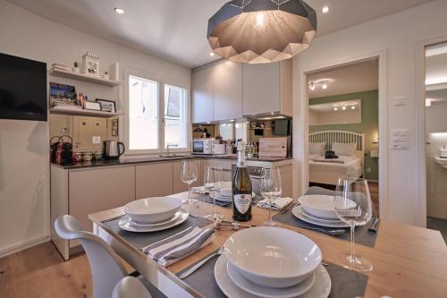 City Center Apartment with Mountain View — 4-Star Luxury Hotel in Interlaken, Switzerland