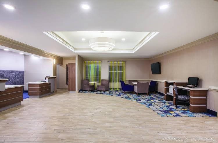 La Quinta Inn and Suites by Wyndham Lake Charles Casino Area in Lake Charles, United States