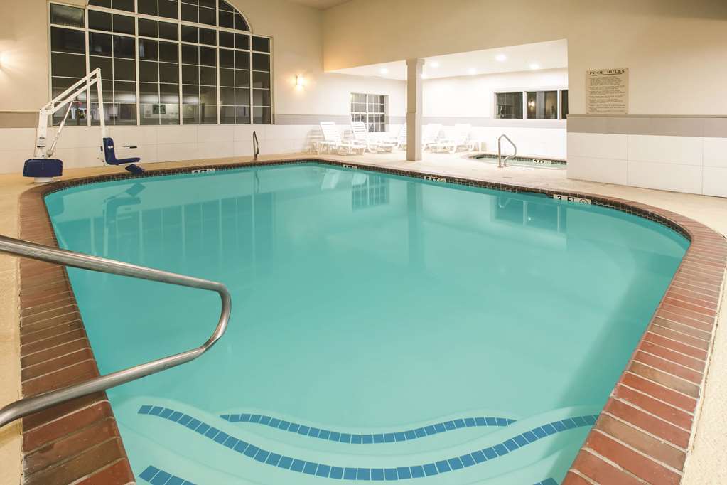 La Quinta Inn & Suites by Wyndham Dallas Mesquite - photo 15