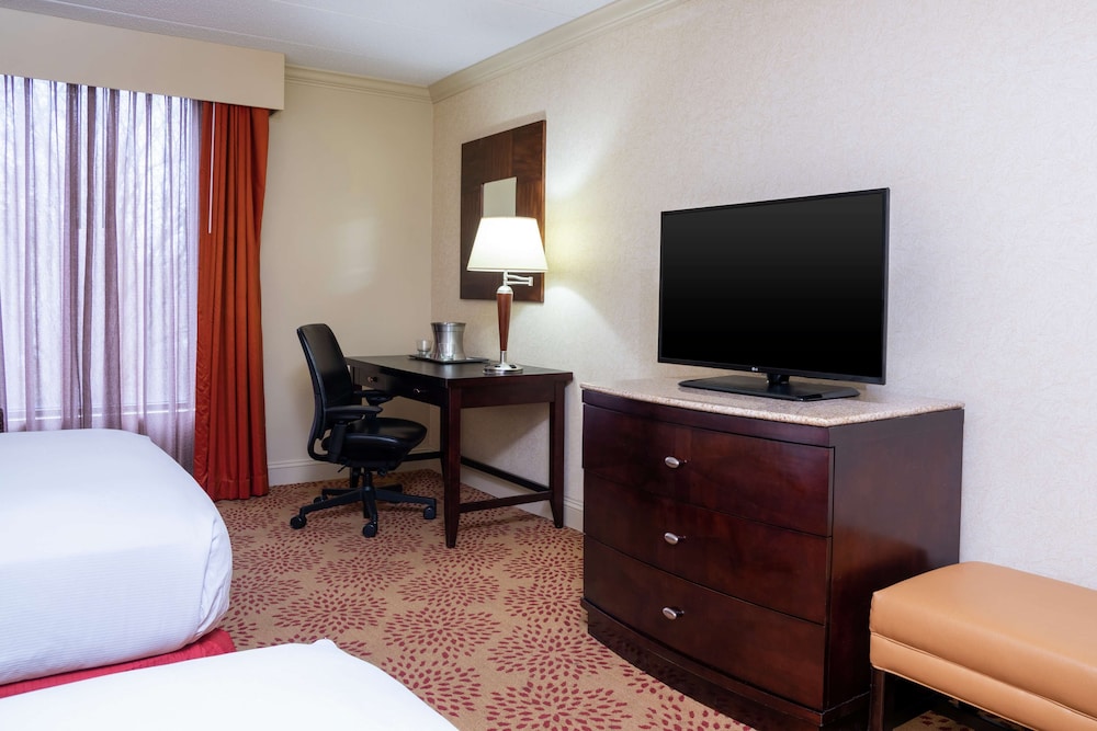 DoubleTree by Hilton Hotel Grand Rapids Airport - photo 26