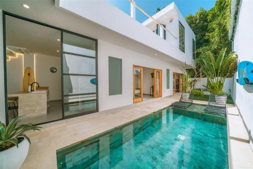 Modern 4BR Villa Ris Ya with pool near Canggu — 4-Star Luxury Hotel in Canggu, Indonesia