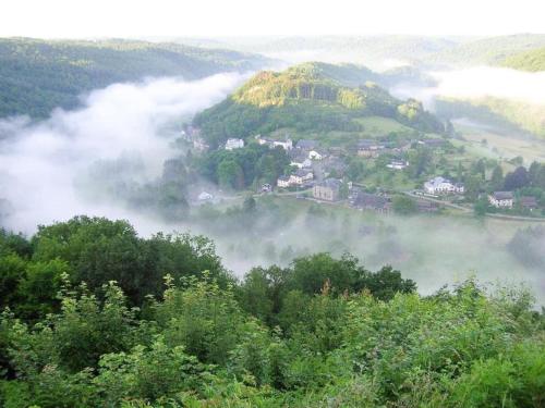 Dog friendly house with sauna bubble bath — 4-Star Luxury Hotel in Bouillon, Belgium