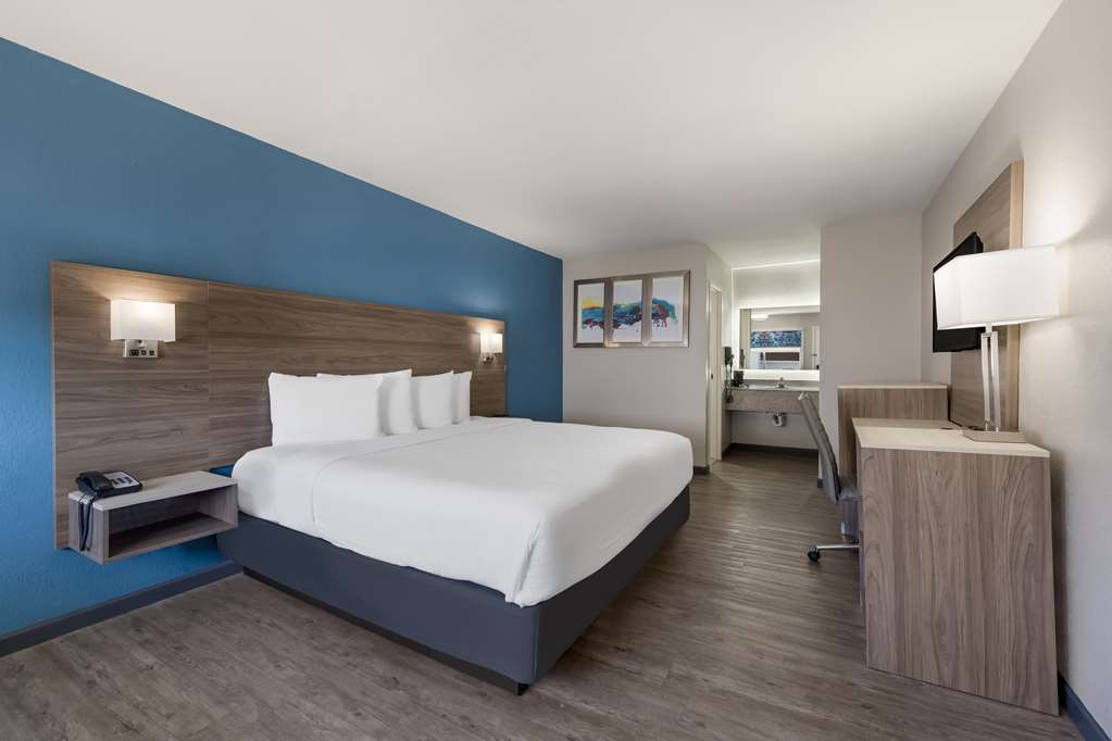 SureStay by Best Western Spring North Houston - photo 21