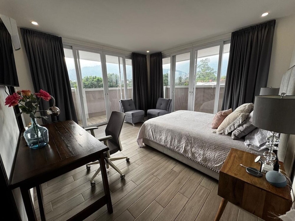 Luxury 3BR Penthouse City Mall SPS — 4-Star Luxury Hotel in San Pedro Sula, Honduras