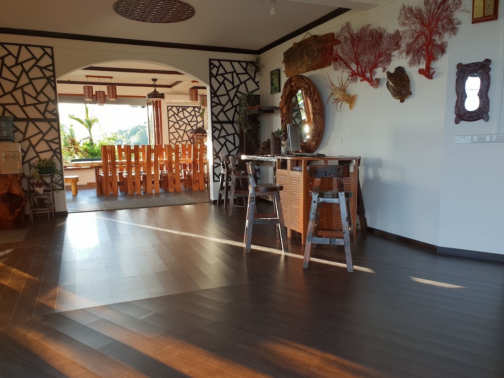 Blue Hill — 4-Star Luxury Hotel in Victoria, Seychelles