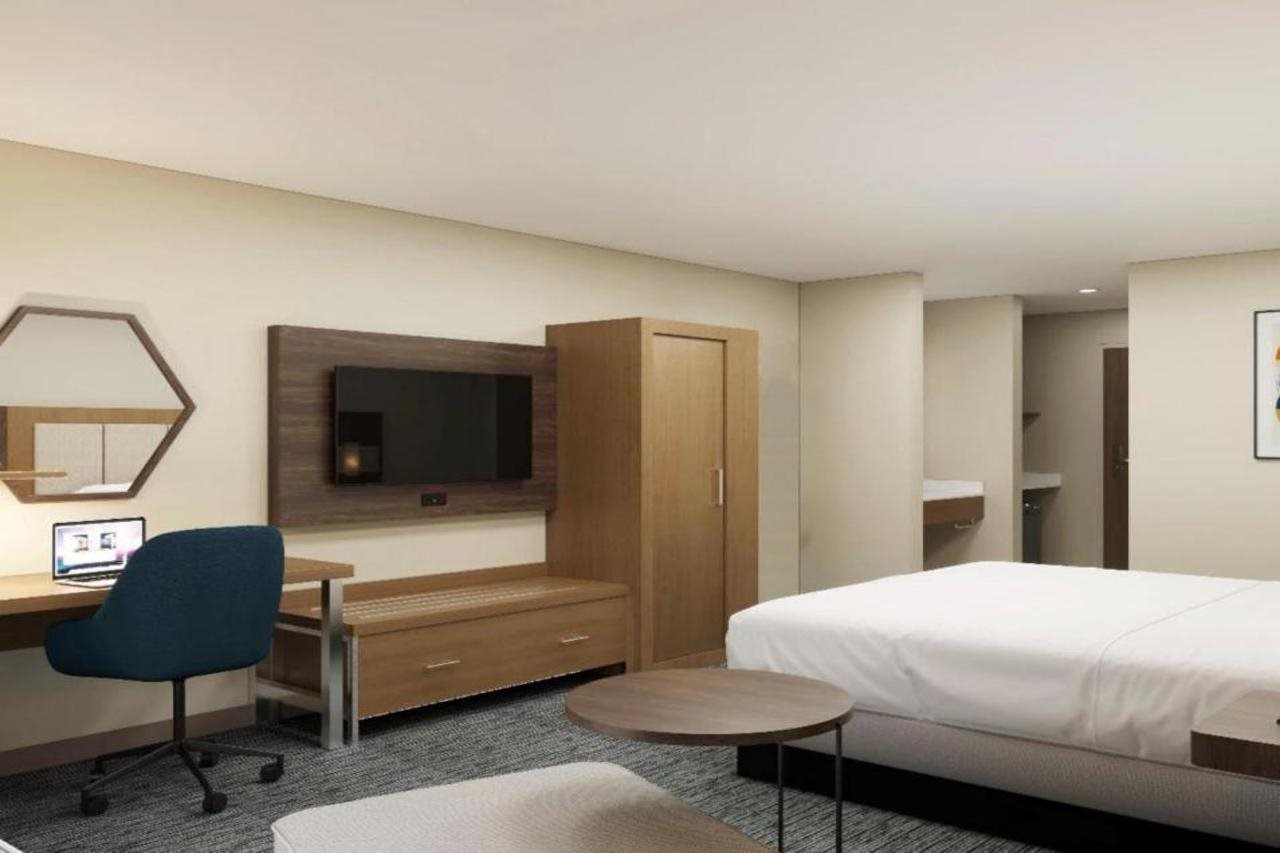 Holiday Inn Express Redding North by IHG - photo 13