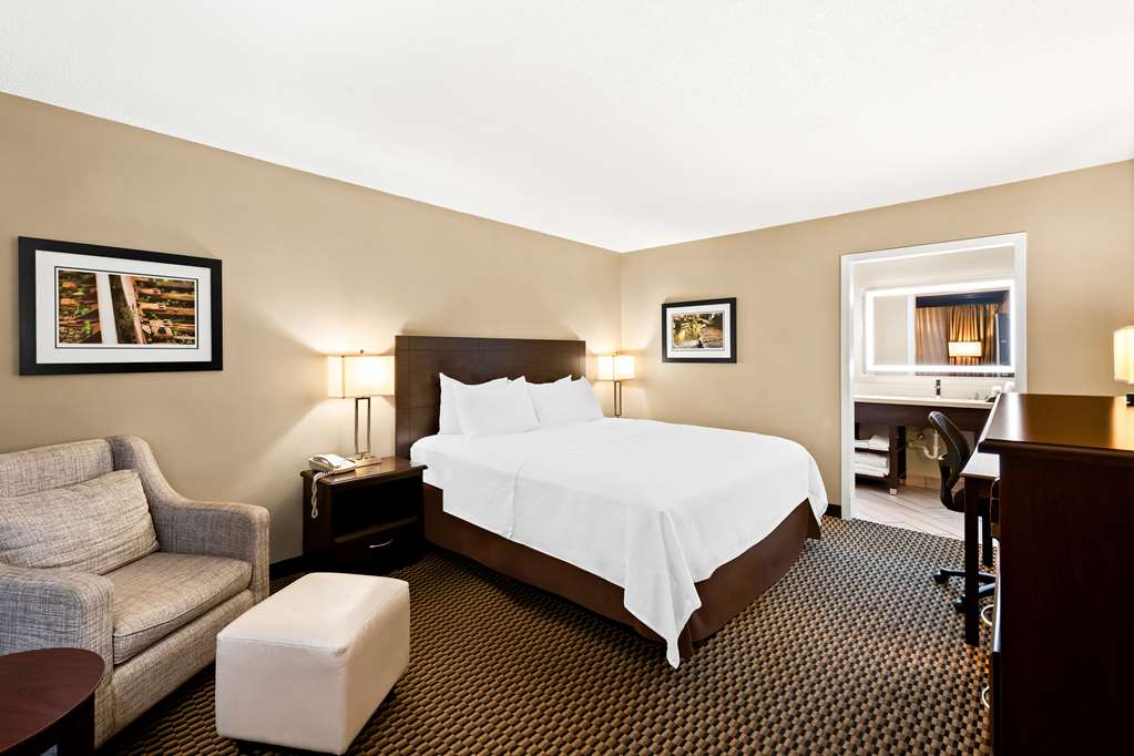 Best Western State Fair Inn - photo 26