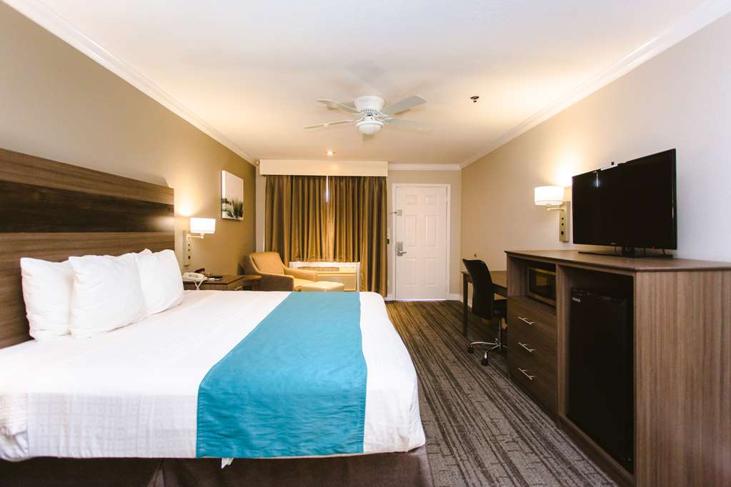 Best Western Pearland Inn - photo 13