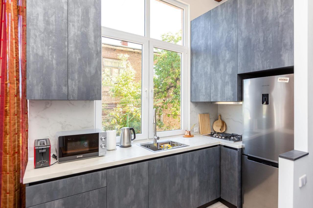 Central Tbilisi Apt with City Views by Wehost