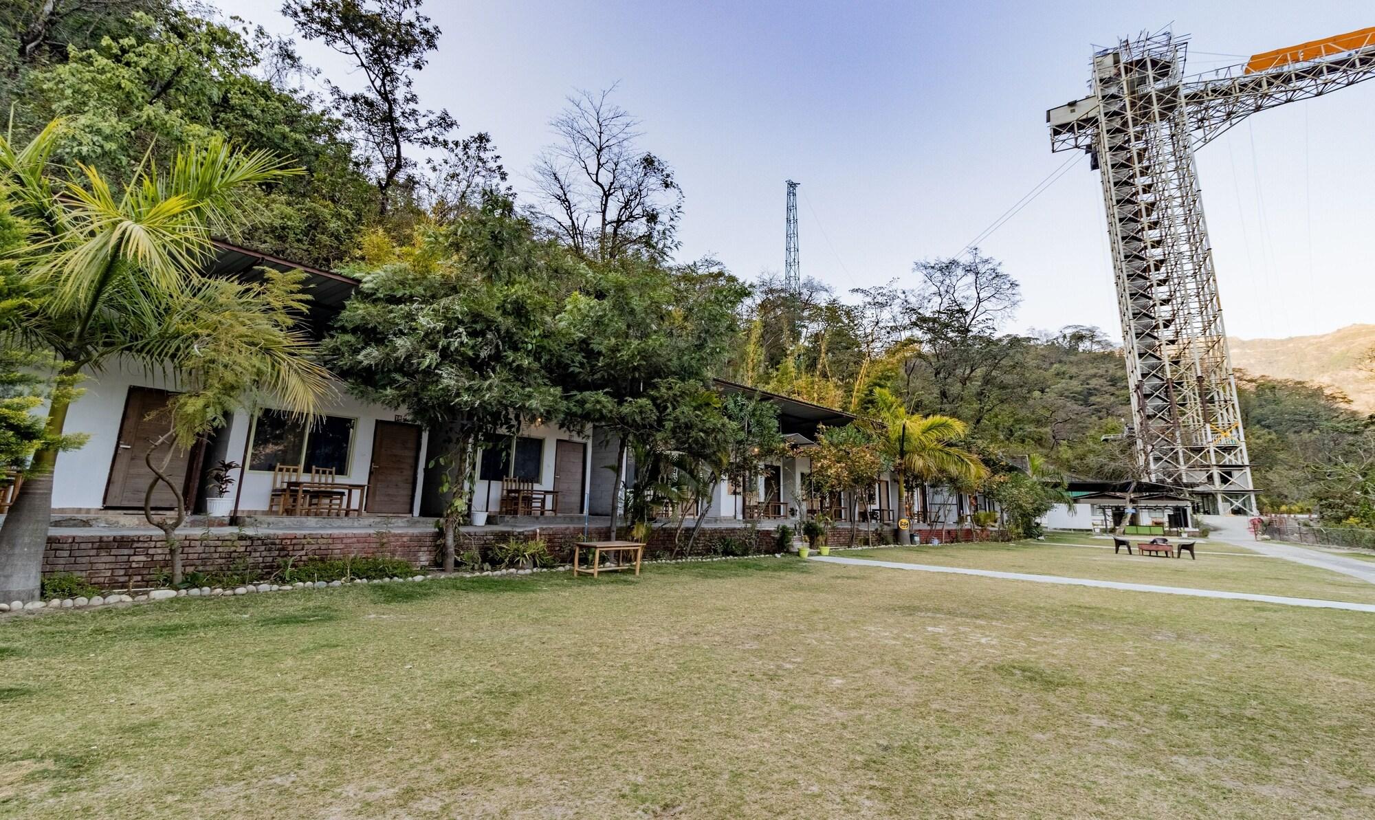Itsy Hotels Paddler Zone With Bungee Jumping — Narendranagar