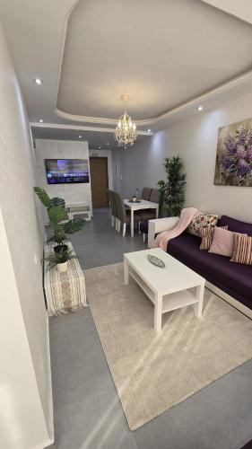 Charmant appart en face du stade — 4-Star Luxury Hotel in Tangier, Morocco