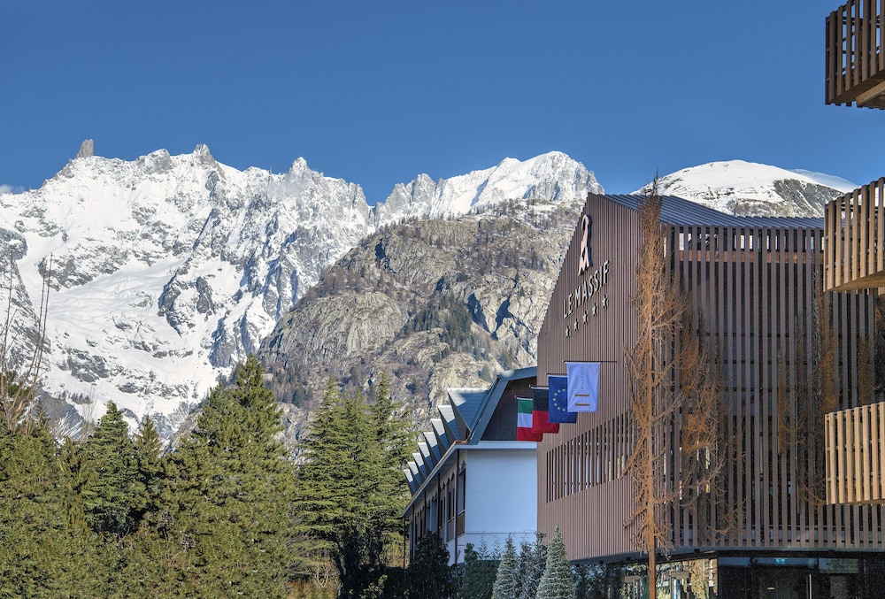 Le Massif Hotel & Lodge Courmayeur The Leading Hotels of the World in Courmayeur, Italy