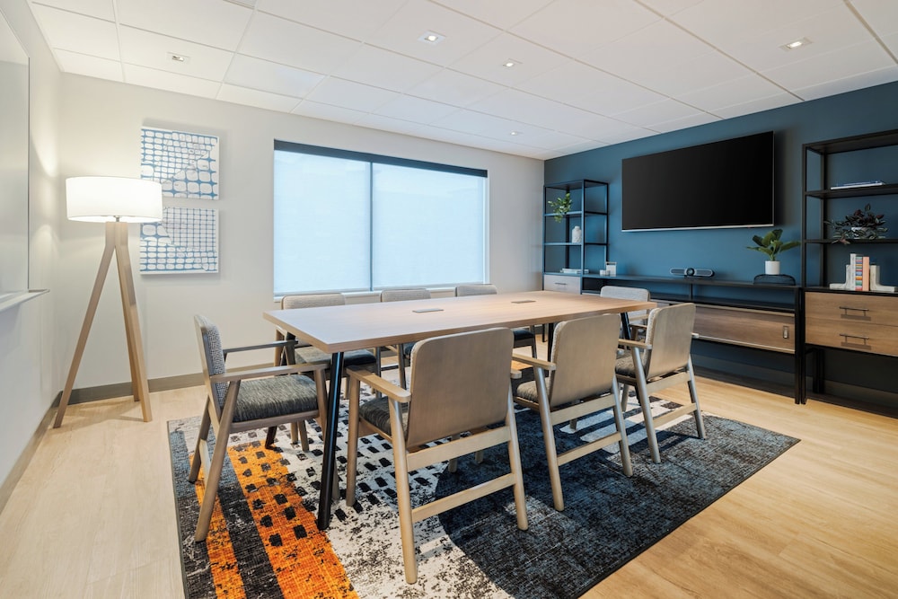 Atwell Suites Kansas City Airport by IHG - photo 36