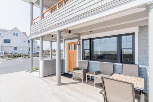 Lighthouse Suites at Pine Point - photo 23