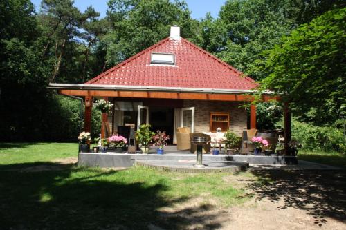 Landhuis Op De Heugte — Norg