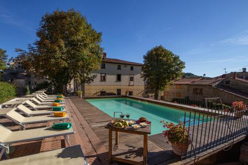 Villa Casalino Your Wedding In Tuscany — 4-Star Luxury Hotel in Pratovecchio, Italy
