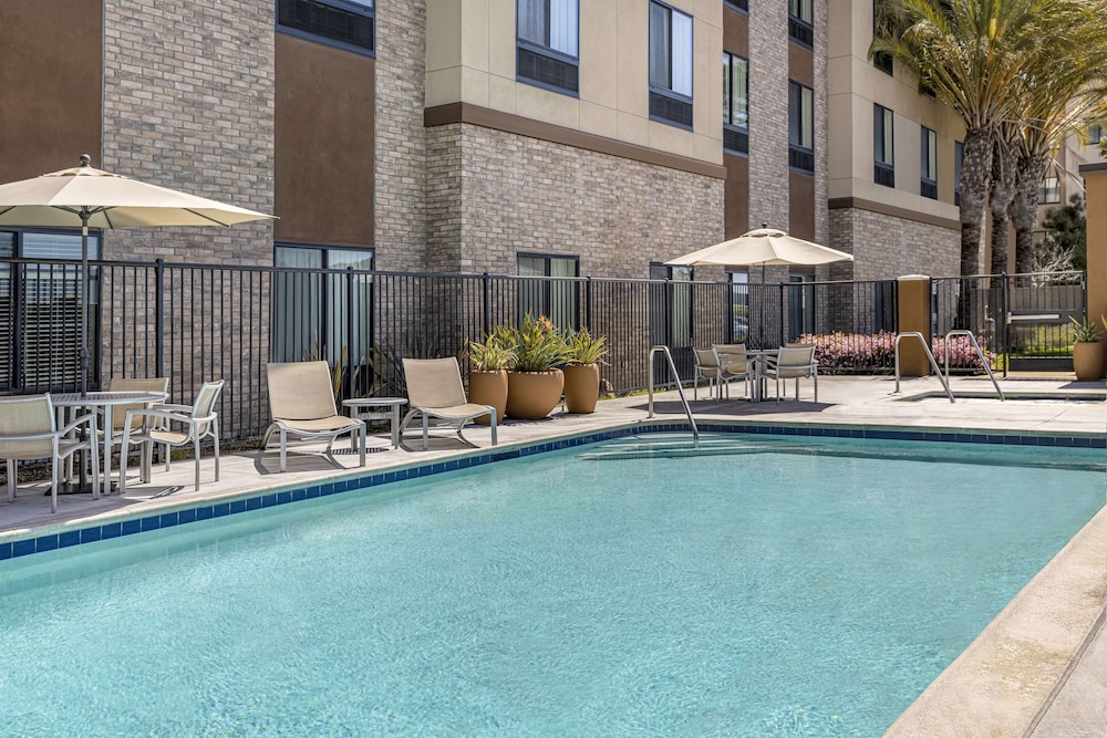 Hilton Garden Inn Los Angeles Redondo Beach - photo 17