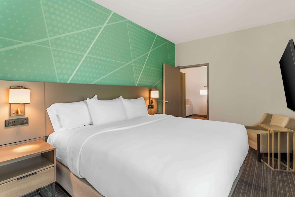 Comfort Suites Gatlinburg Downtown Convention Center - photo 49