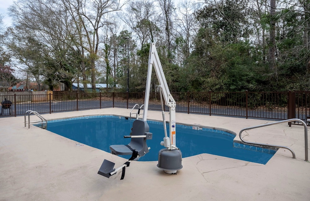 Red Roof Inn Bay Minette - photo 21