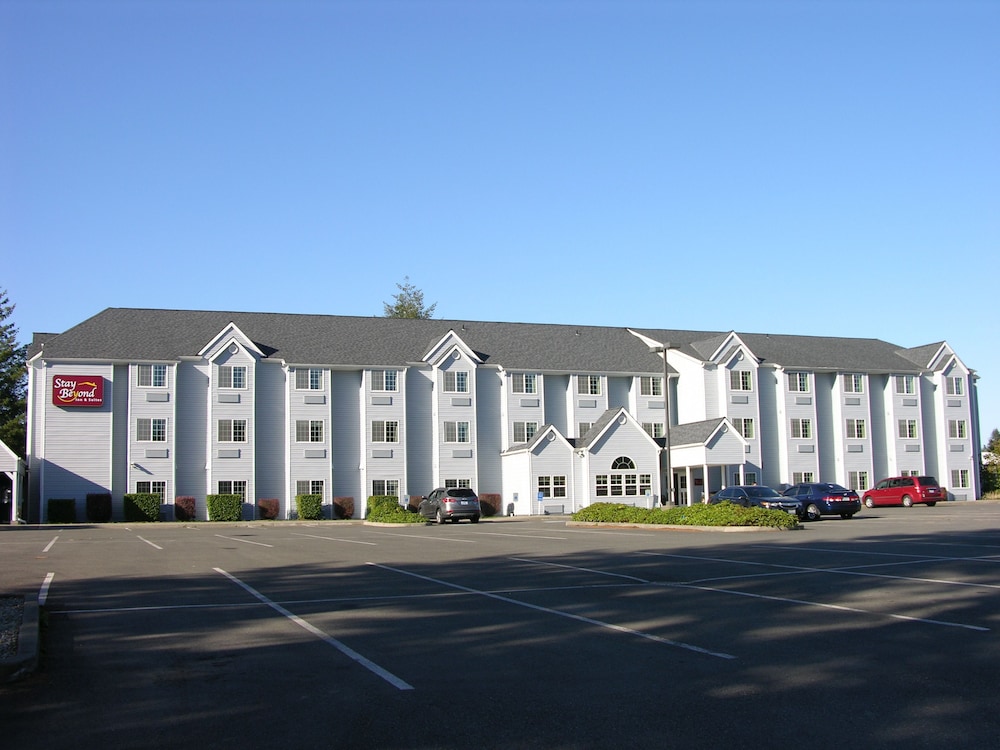 Stay Beyond Inn & Suites - photo 25