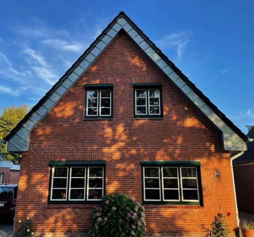Hus Finkwarder — 4-Star Luxury Hotel in Busum, Germany