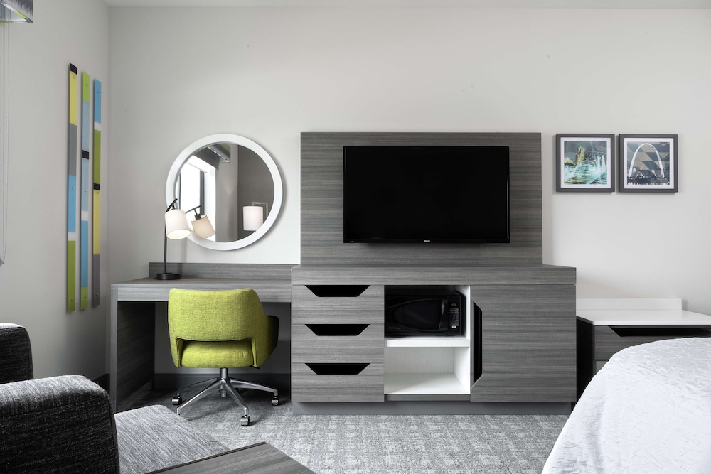 Hampton Inn O'Fallon - photo 13