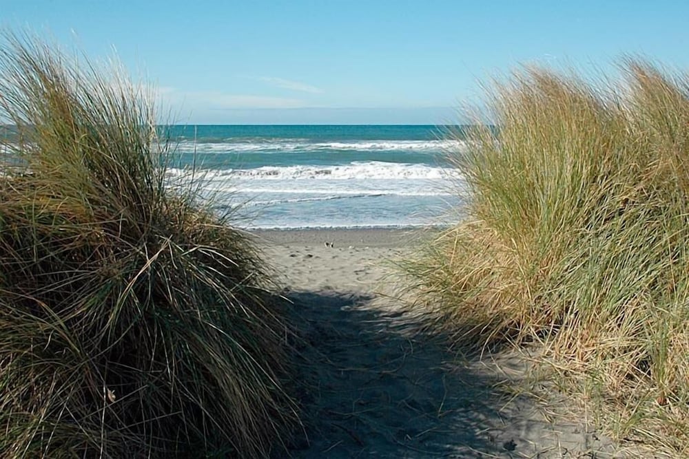 Gold Beach Inn - photo 33