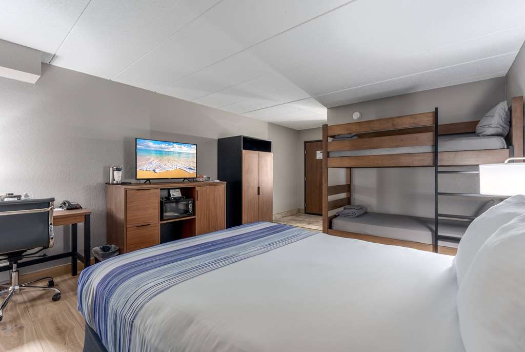 AmericInn by Wyndham New Richmond - photo 66