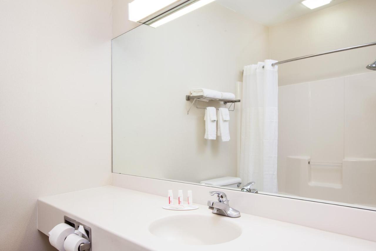 Quality Inn Brewerton Syracuse Oneida Lake Area - photo 5