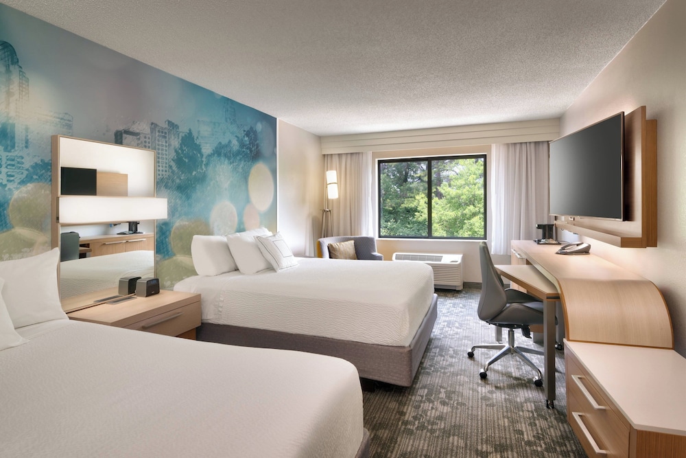 Courtyard by Marriott Charlotte Airport LoSo - photo 8