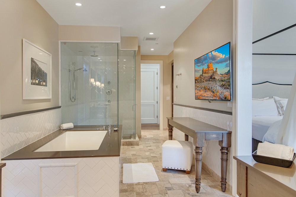 Hotel Yountville - photo 32