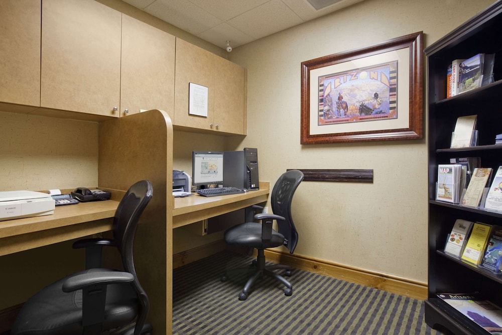 Homewood Suites by Hilton Phoenix Biltmore - photo 42