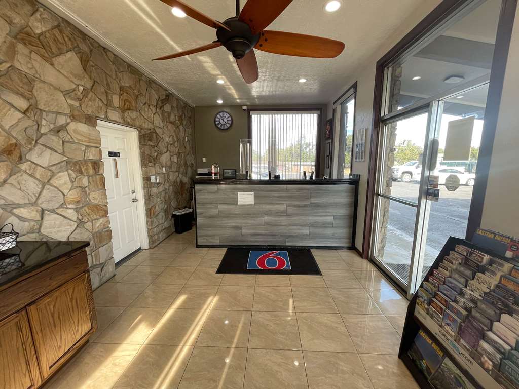 Motel6 Hermiston OR Umatilla - photo 16