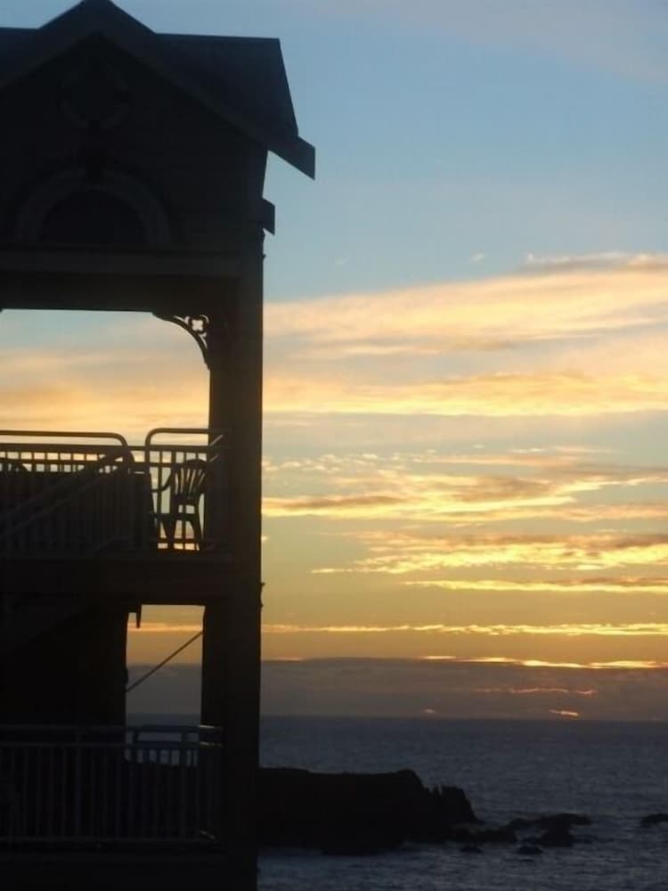North Cliff Hotel - photo 22