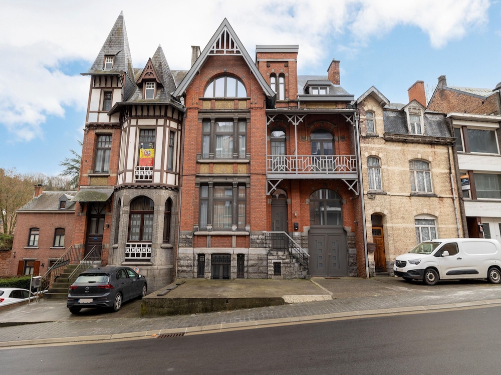 Beautiful Holiday Home in Dinant With Garden — 4-Star Luxury Hotel in Dinant, Belgium