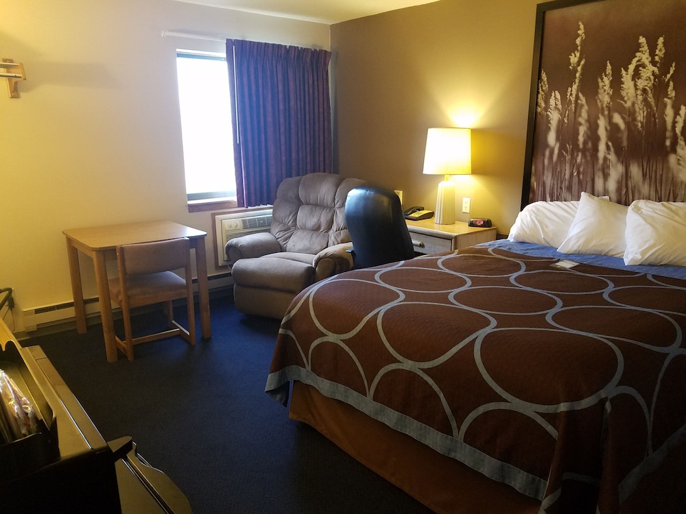 Super 8 by Wyndham Milbank SD - photo 5