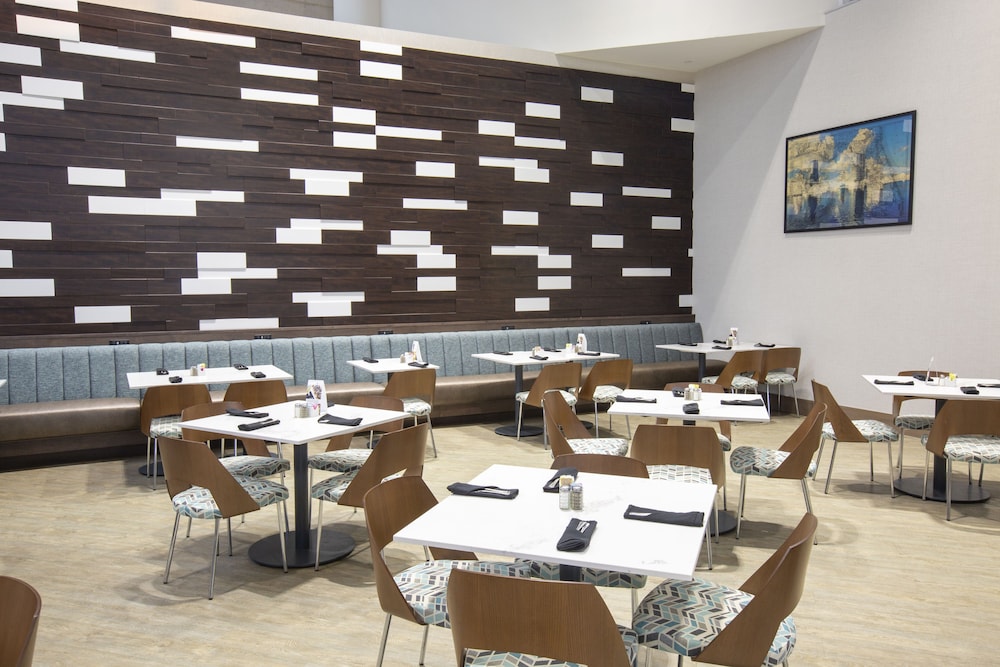 Holiday Inn Orlando International Airport by IHG - photo 64