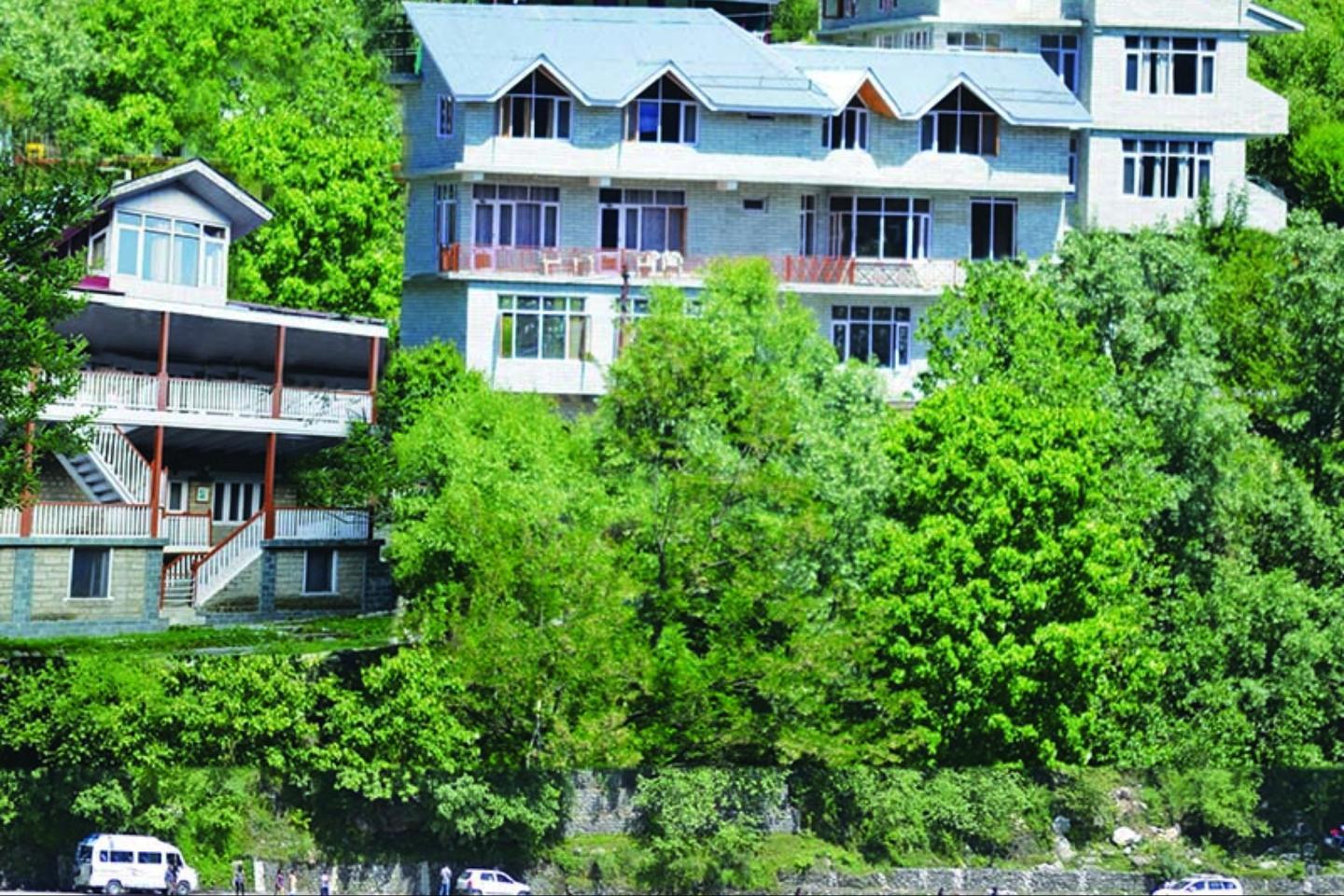 Manali Continental - carbon neutral hotel in Manali