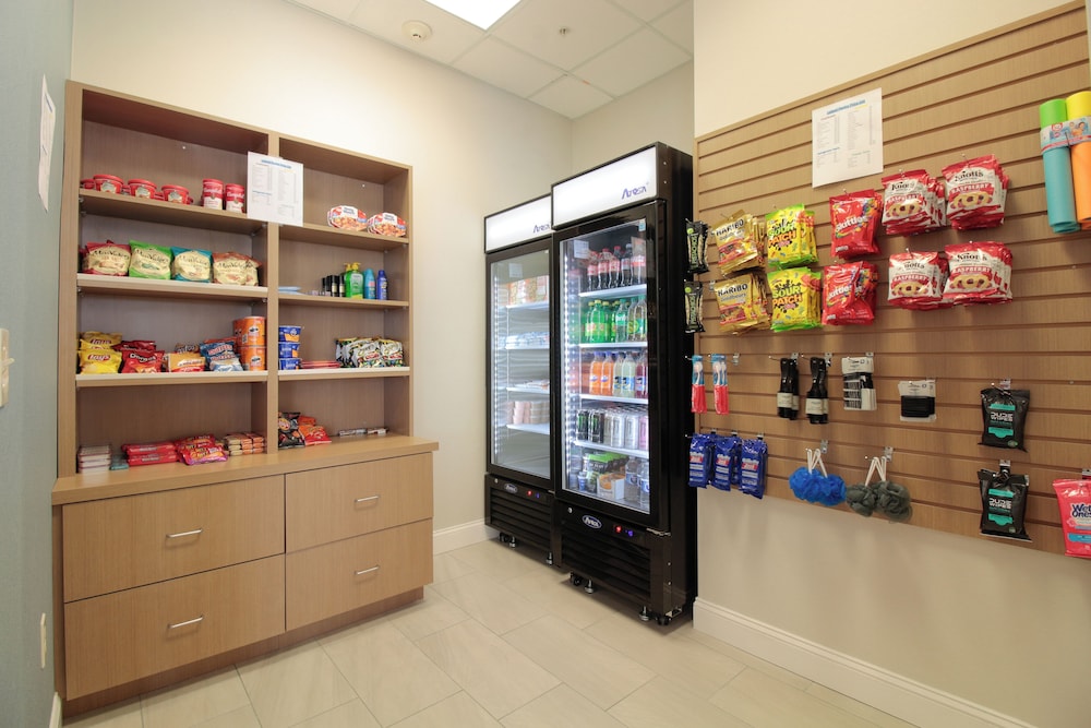 Holiday Inn Express Leland Wilmington Area an IHG Hotel - photo 2