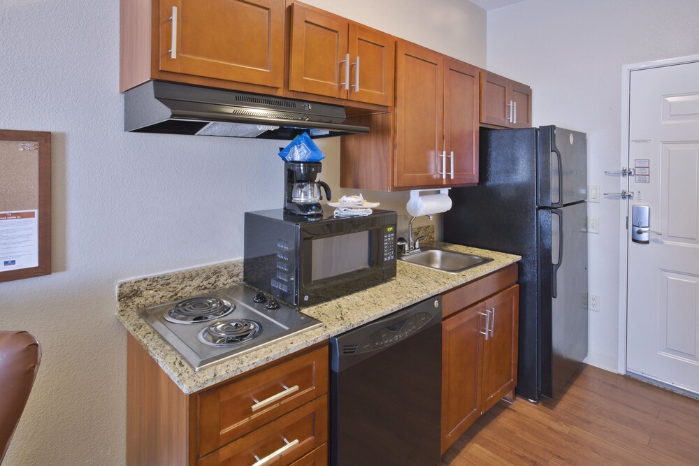 Candlewood Suites Ft Stockton by IHG - photo 8
