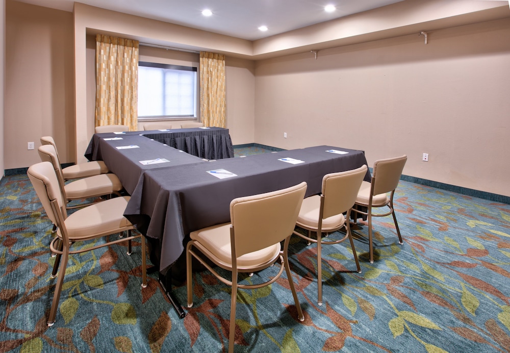 Candlewood Suites DFW South by IHG - photo 23